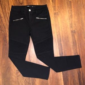 Moto Zipper Skinny Jeans